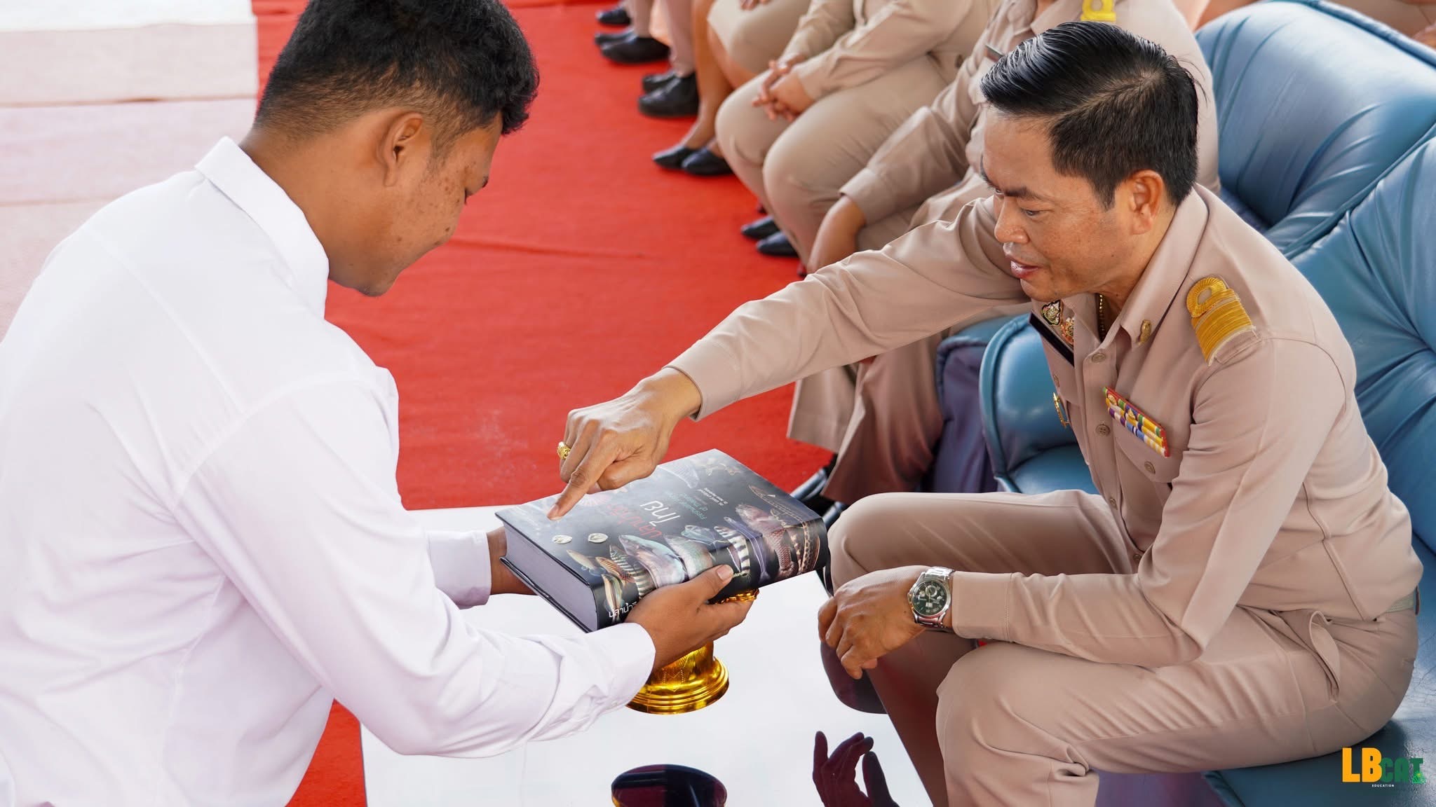 ภาพในอัลบั้มที่ 13
