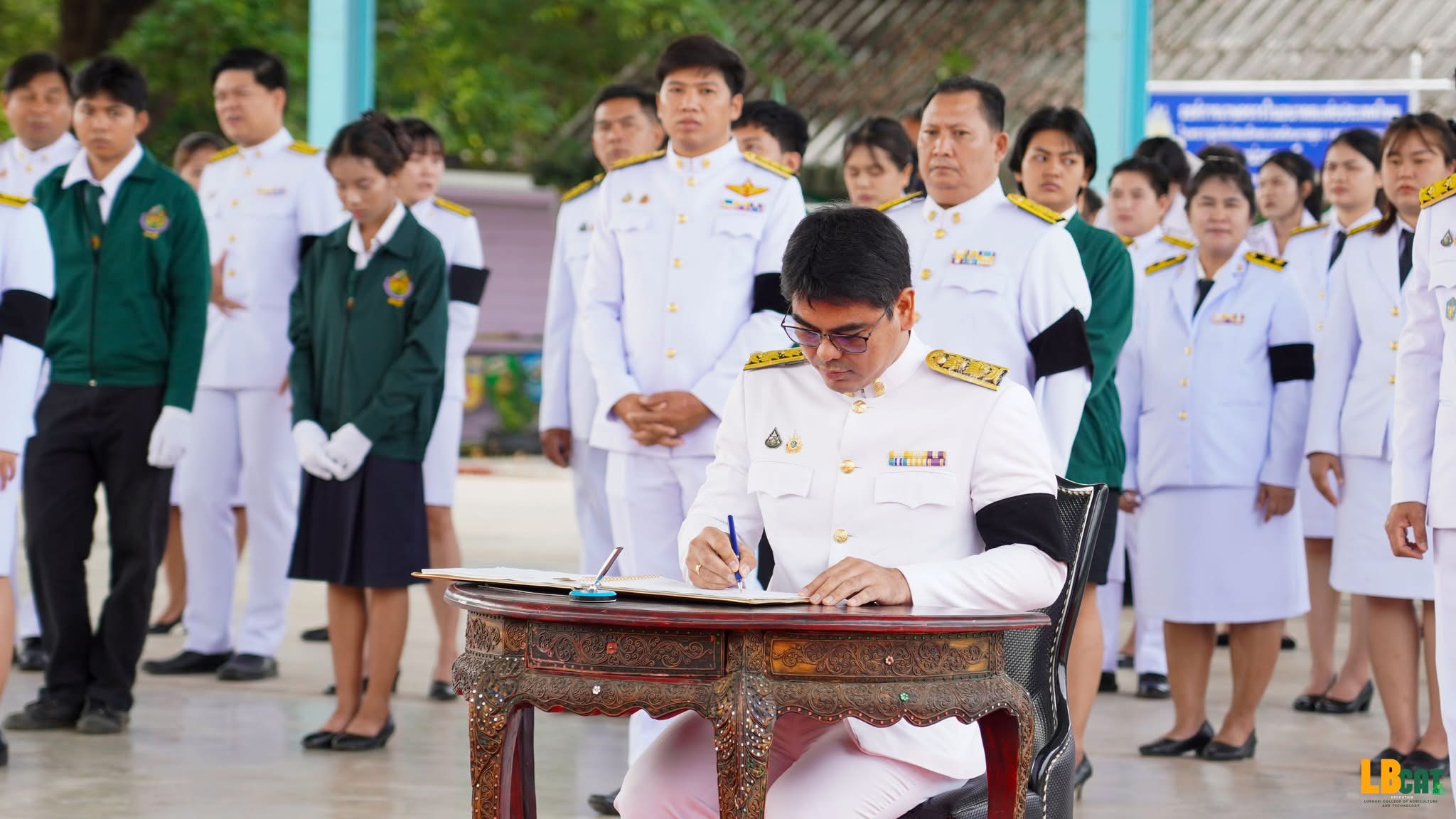 ภาพในอัลบั้มที่ 8