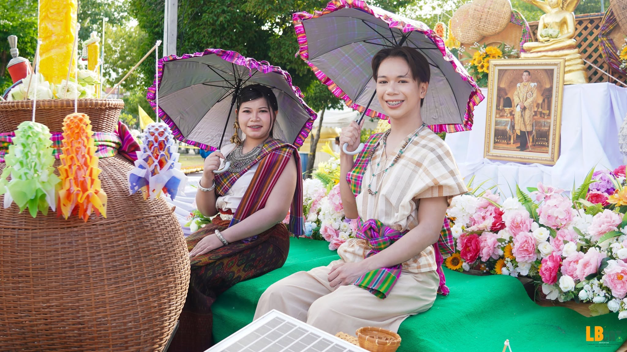 ภาพในอัลบั้มที่ 4