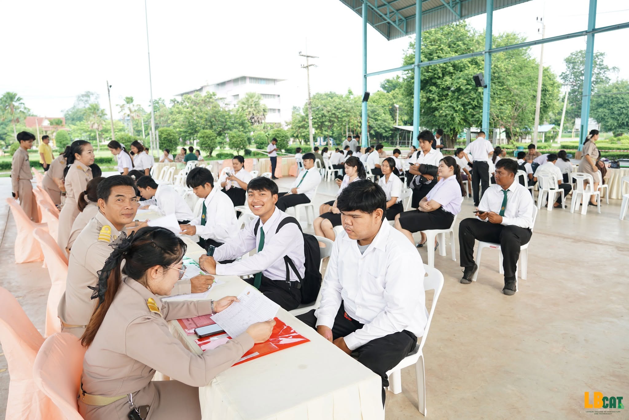 ภาพในอัลบั้มที่ 6