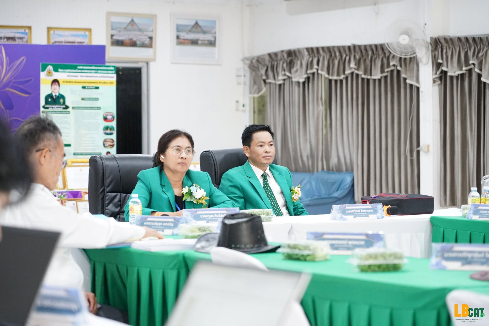 ภาพในอัลบั้มที่ 11