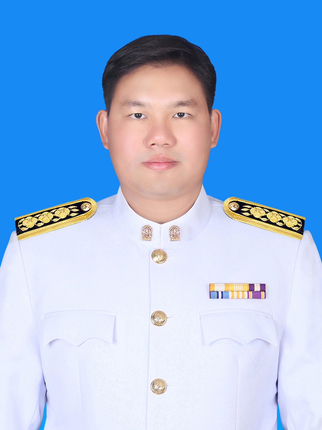 นายวิชยุตม์ เหล่ากอ