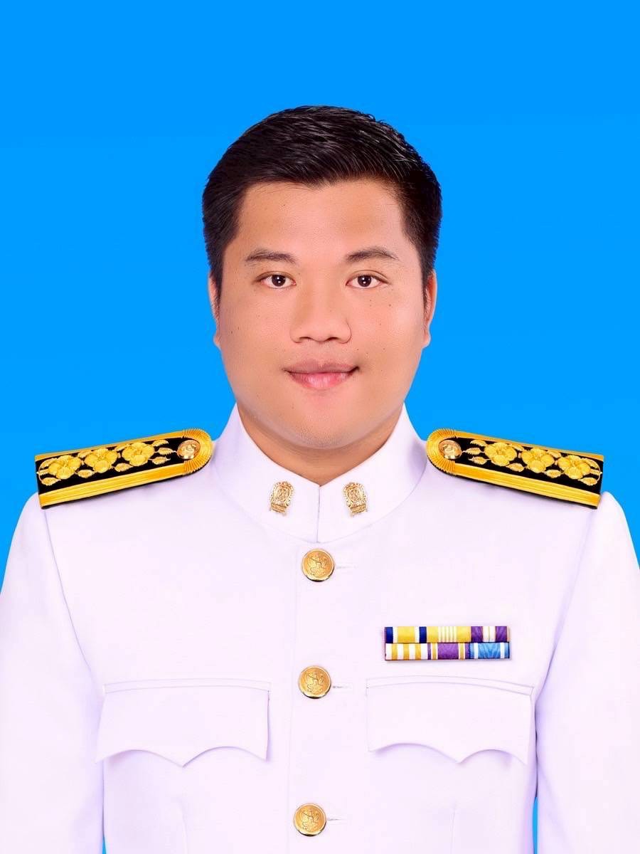 นายศักดิ์ดา ดวงเสนาะ